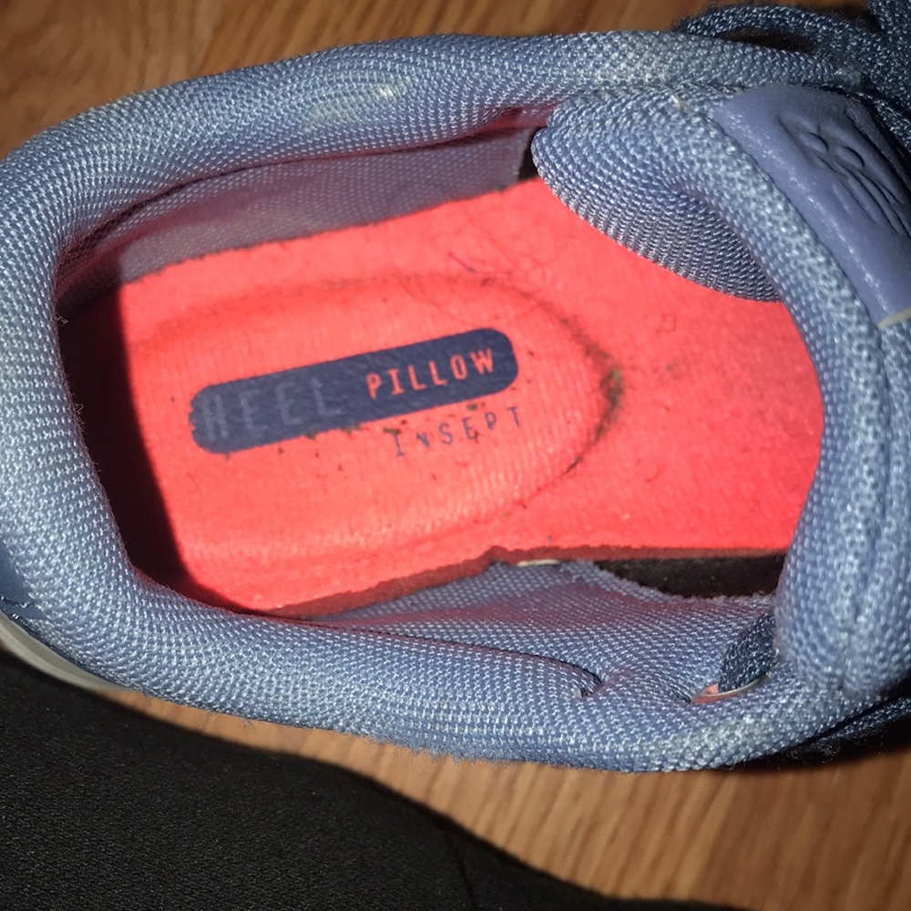 New balance 717 shoes - Picture 5 of 5